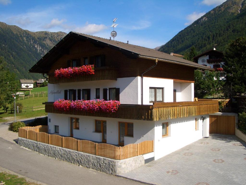 Residence Alpenblick Валес Екстериор снимка